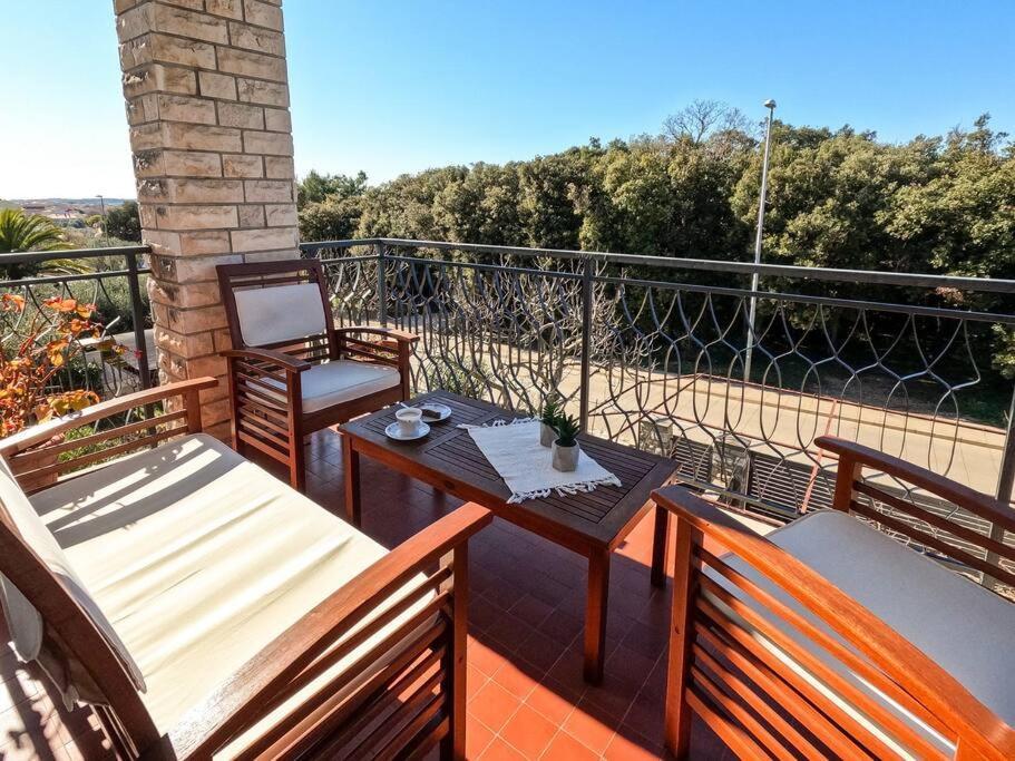 Apartment Margi Pula Exterior photo